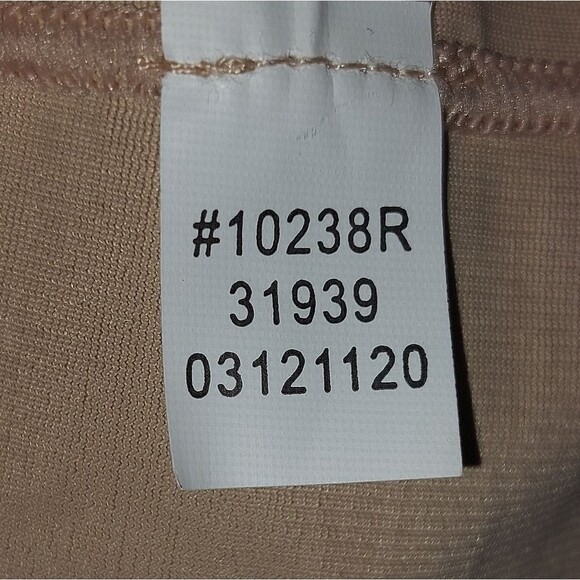 EUC ASSETS by SPANX Women's Flawless Finish High-Waist Shaping Thong Beige SZ L - Picture 11 of 11